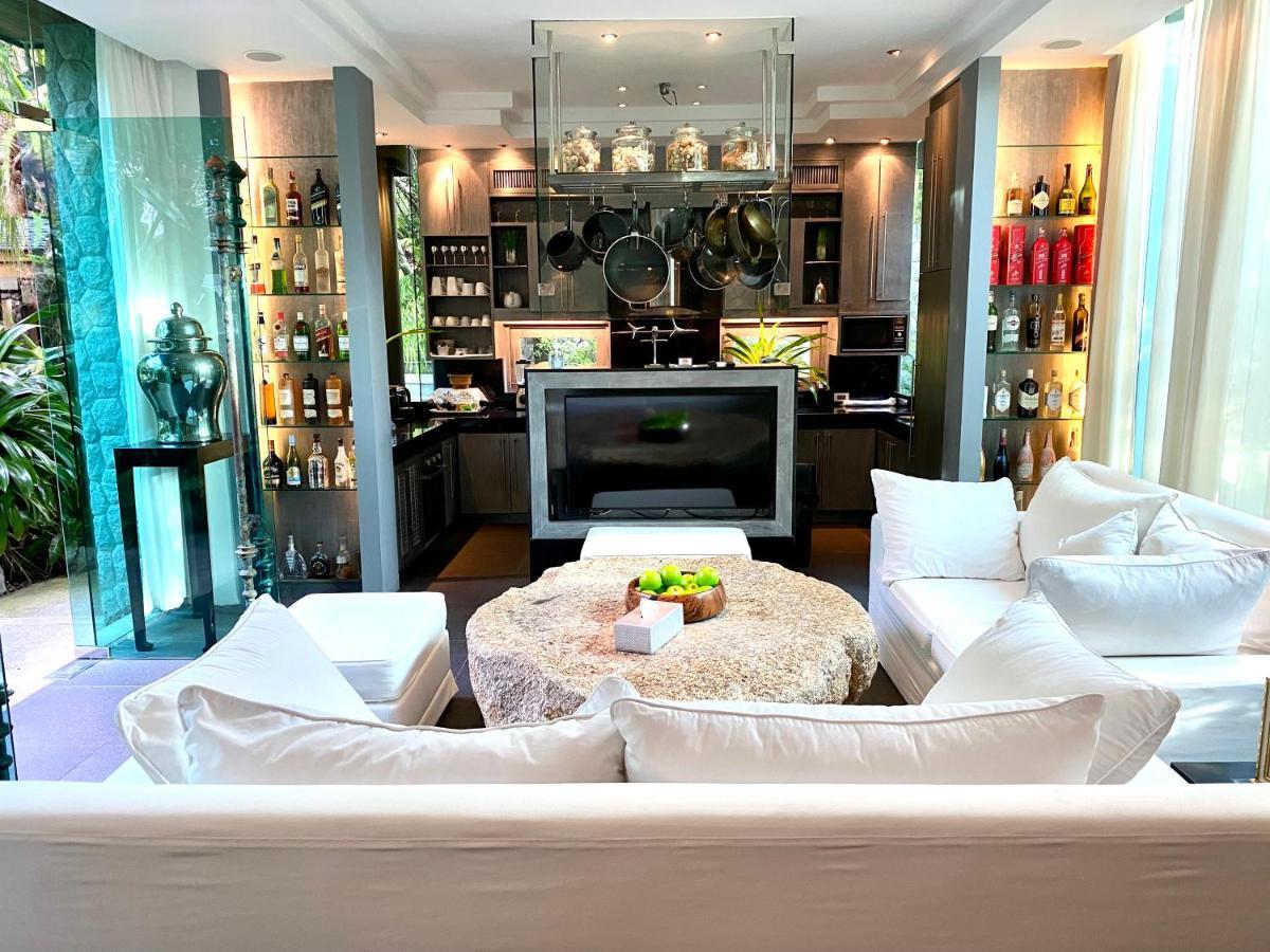 Villa On The Rocks, 4 Bedrooms, Phuket Praia de Surin Exterior foto