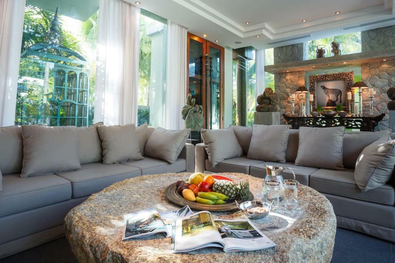 Villa On The Rocks, 4 Bedrooms, Phuket Praia de Surin Exterior foto