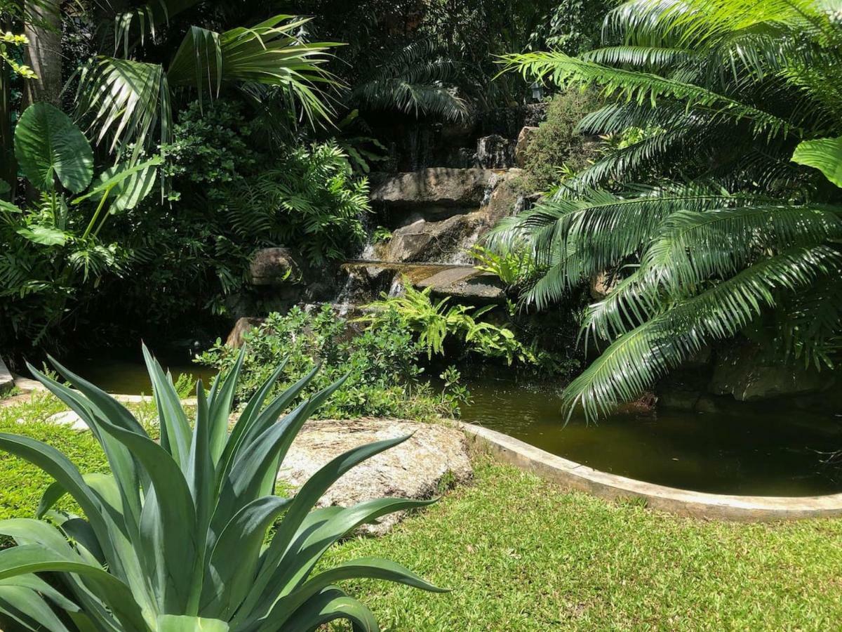 Villa On The Rocks, 4 Bedrooms, Phuket Praia de Surin Exterior foto